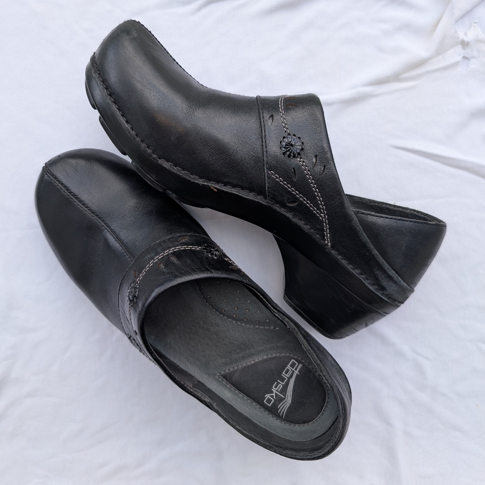 Dansko Men's Black Leather Clogs